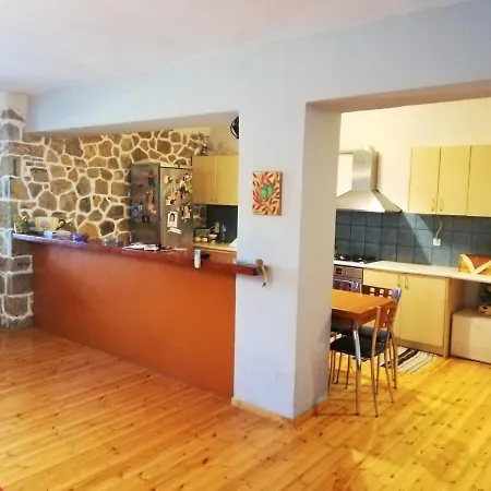펜션 3 Bedrooms House At 400 M Away From The Beach With Furnished Terrace Politiká
