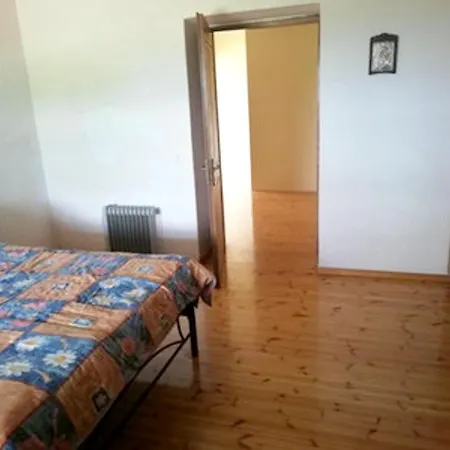 펜션 3 Bedrooms House At 400 M Away From The Beach With Furnished Terrace Politiká