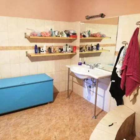펜션 3 Bedrooms House At 400 M Away From The Beach With Furnished Terrace Politiká