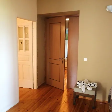 3 Bedrooms House At 400 M Away From The Beach With Furnished Terrace 펜션